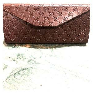Gucci Brn Guccissima Quilted 3-Fold Sunglass Case